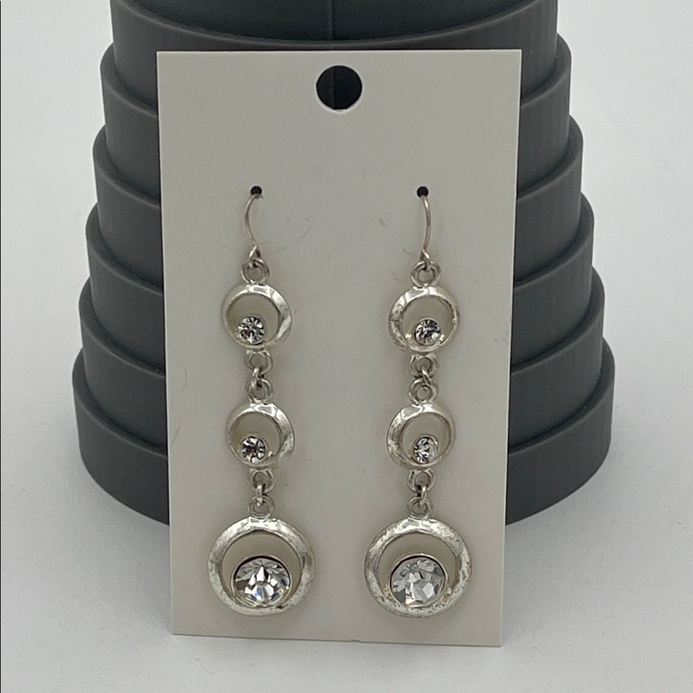 4.7.26-21 Gorgeous Silvertone & Crystal Drop  Eurostyle Earrings